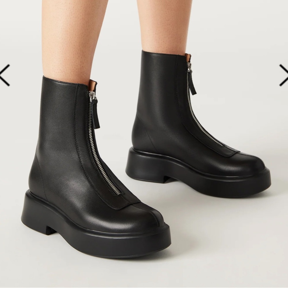 NEW Steve Madden Jones Black Leather Boot - Picture 3 of 9